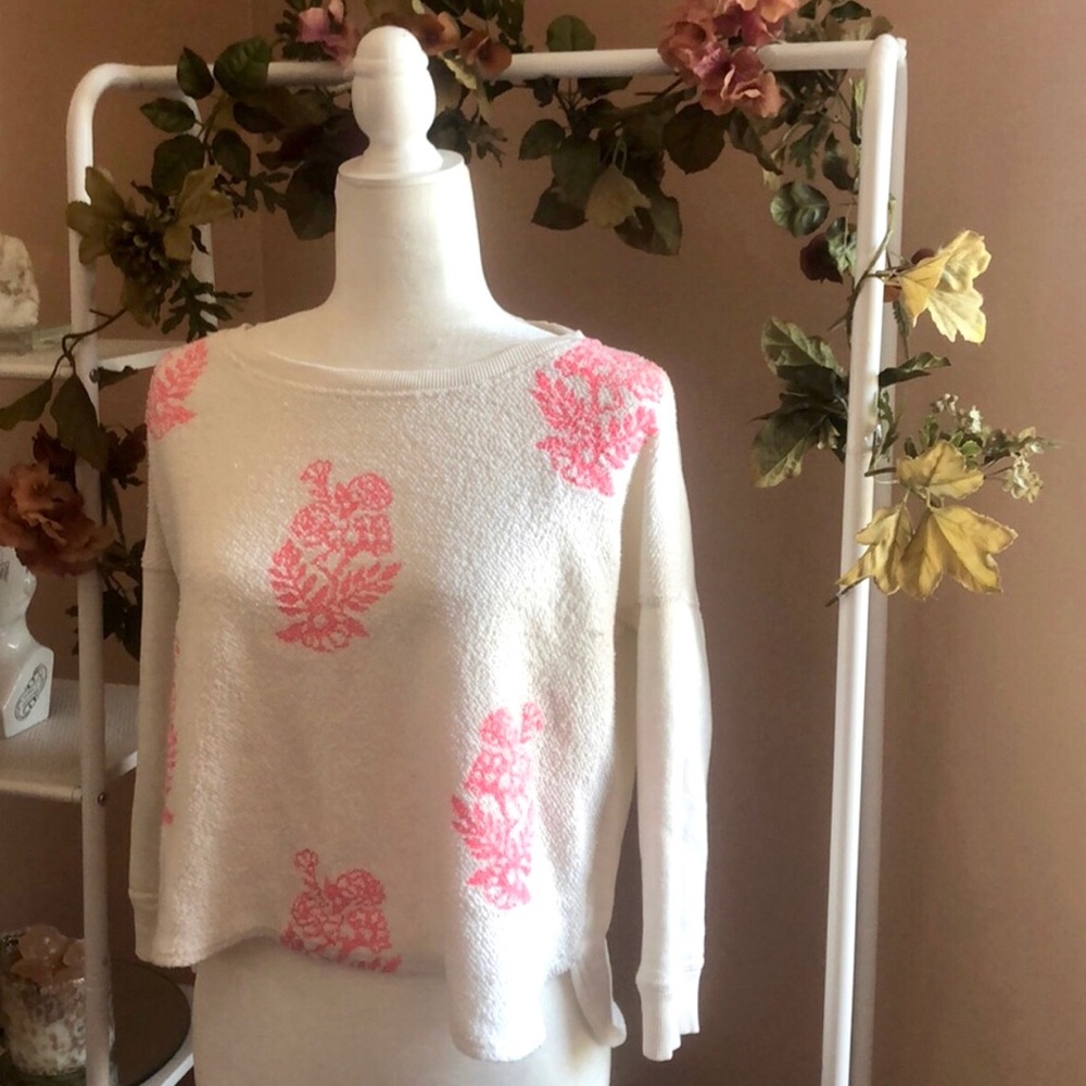 American Eagle Outfitters Sweater